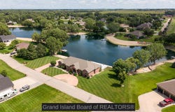 361 Sunset Dr., Doniphan, NE 68832