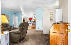 2154 LYON St, Albany, OR 97322