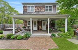 21 Summit Boulevard, Westhampton, NY 11977