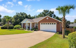 601 W Lynn Brk, Crestview, FL 32539
