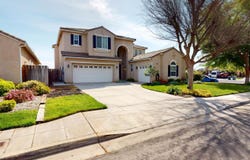1051 N Coventry Avenue, Clovis, CA 93611