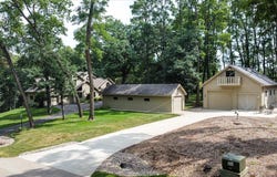 2395 White Oak Trail, Oregon, WI 53575