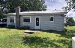 998 CUTOFF, Farwell, MI 48622