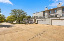4214 Kris Line Drive, Waterloo, IA 50701