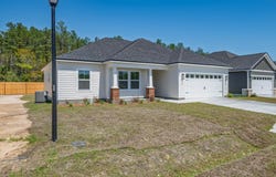 122 Divine Loop, Crawfordville, FL 32327