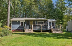 18 Shore Road, Raymond, ME 04071