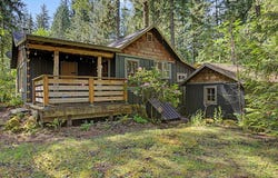 23060 E WALLACE Ave, Welches, OR 97067