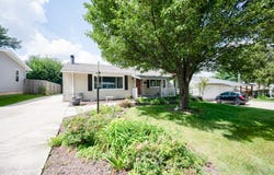 303 MacGregor Road, Lockport, IL 60441