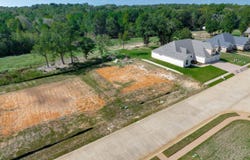 1612 Courtland Ln, Lindale, TX 75771