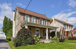 130 S STATE Street, BROWNSTOWN, PA 17508