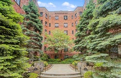 45 W Pondfield Road, Bronxville, NY 10708