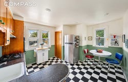 287 East 39th Street, Brooklyn, NY 11203