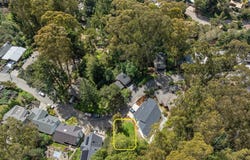 Arrowhead Drive, Oakland, CA 94611