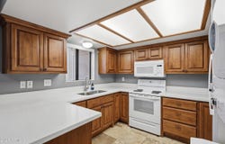 3635 N 37TH Street, Phoenix, AZ 85018