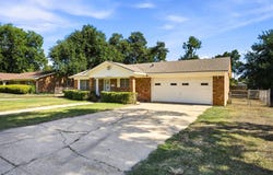 106 Royal Drive, Marlin, TX 76661