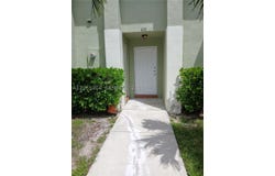 105 Hidden Ct Rd, Hollywood, FL 33023
