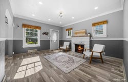 907 W Galena Boulevard, Aurora, IL 60506
