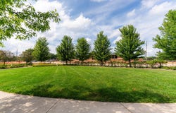 119 E Railroad Avenue, Bartlett, IL 60103