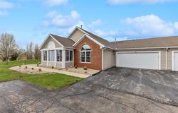 674 Hampton Woods Drive, Marion, OH 43302