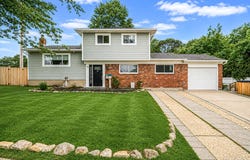 48 Hillside Avenue, Patchogue, NY 11772