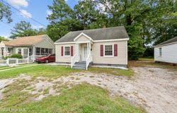 110 Pritchard Street, Elizabeth City, NC 27909