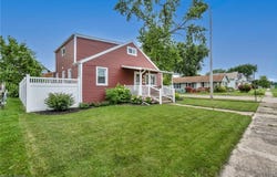 902 E 2nd Street, Port Clinton, OH 43452