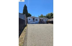 21003 Foothill Blvd, Hayward, CA 94541