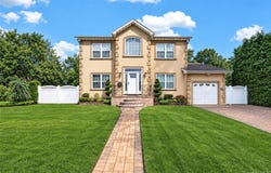 1001 Orion Court, Merrick, NY 11566