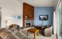 8766 Schweitzer Mountain Rd, Sandpoint, ID 83864