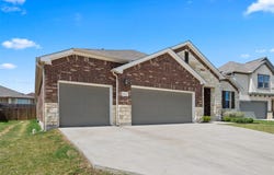 4004 Harbor Point Dr, Pflugerville, TX 78660