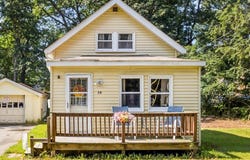 59 School St, Tewksbury, MA 01876