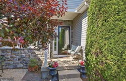 25 OVERBROOK Road, RANSON, WV 25438