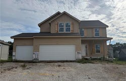 1105 Halle Drive, Kearney, MO 64060