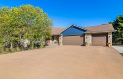 408 Johnson Drive, Hudson, WI 54016