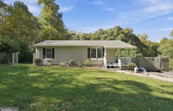 385 FREEZE Road, LINDEN, VA 22642