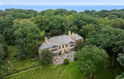 1418 Waverly Road, Highland Park, IL 60035