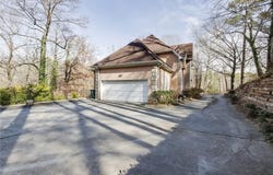 5105 Jett Forest Trail NW, Atlanta, GA 30327