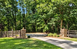 76 CLAN ALPINE Way, Glasgow, VA 24555