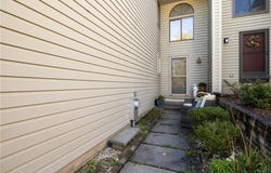 130 Lookout Circle, Syracuse, NY 13209