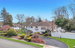 65 Pine Hill Lane, Dix Hills, NY 11746