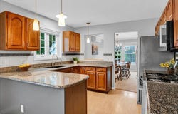 12 Peacham Lane, Essex Junction, VT 05452