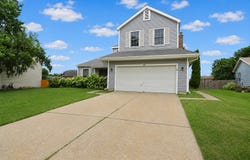 309 S Cross Trail, McHenry, IL 60050