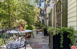9300 Hazen Dr, Beverly Hills, CA 90210