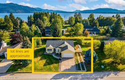 128 Spur Dr, Sandpoint, ID 83864