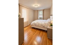 2552 E 7th Street, Brooklyn, NY 11235