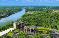 1206 Riverstone Drive, Branson, MO 65616