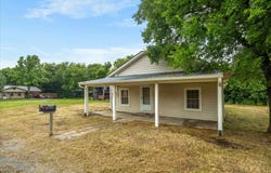 502 S Elm Street, Celeste, TX 75423