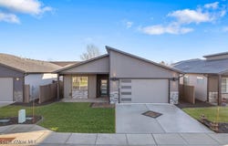 13916 N Rainier Loop, Rathdrum, ID 83858