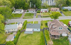 8 Cayuga Drive, Peekskill, NY 10566