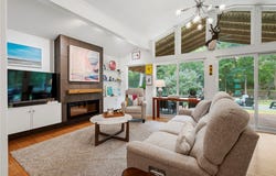 303 Brookside Drive E, Bryan, TX 77801